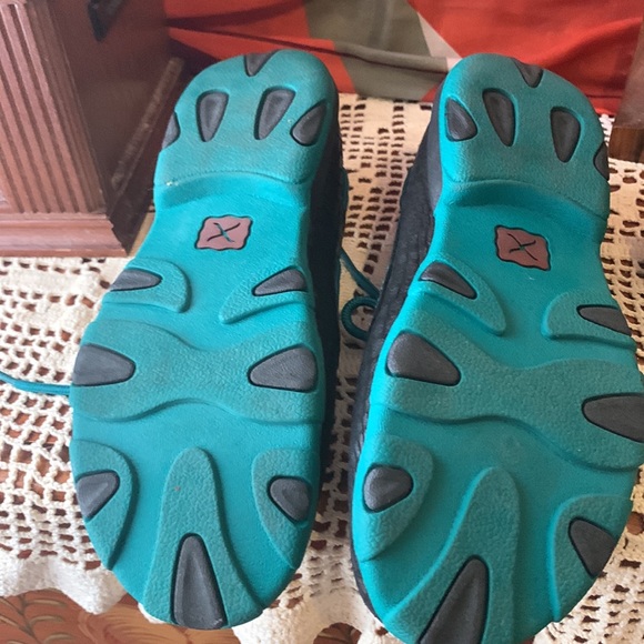 Twisted x boat shoes in black with turquoise accents - Picture 3 of 5